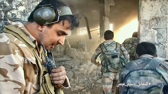 Quân đội Syria tấn công dữ dội cứ địa thánh chiến ngoại ô Damascus (video) - ảnh 4