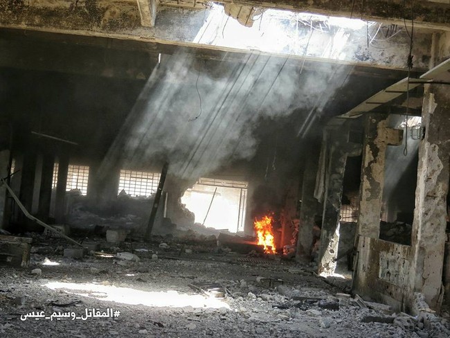 Quân đội Syria tấn công dữ dội cứ địa thánh chiến ngoại ô Damascus (video) - ảnh 11