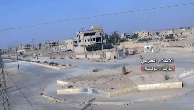 Liên quân Syria đánh tràn vào sào huyệt Al-Bukamal, IS thất thủ (video) - ảnh 3