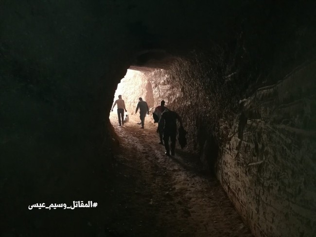 Sốc trước nhà tù “tử thần” và trung tâm chỉ huy thánh chiến ở tử địa Douma, Syria - Ảnh 17.