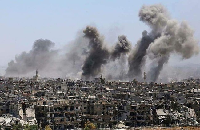 Tàn khốc, đẫm máu cuộc chiến trong chảo lửa ven Damascus, quân đội Syria tử chiến IS và HTS - ảnh 4