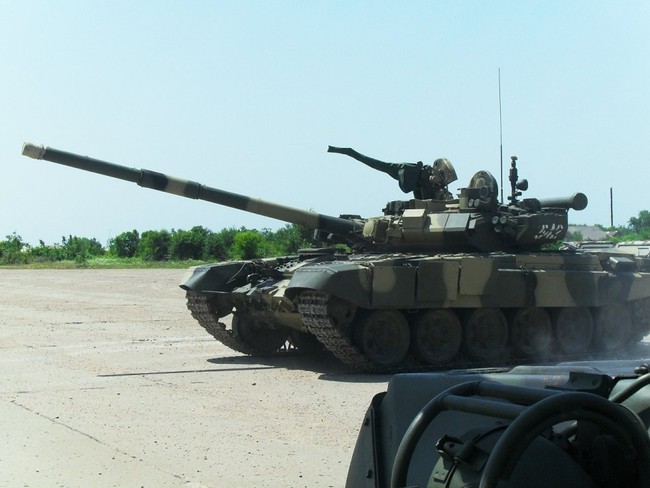 Xe tăng chiến đấu dòng T-90 của Quân đội Nga. Ảnh: Sina.