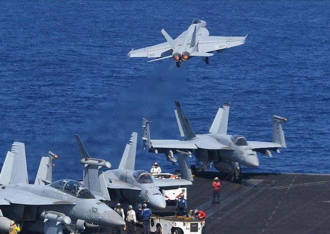 Hải quân Trung Quốc trỗi dậy thách thức Mỹ: Quá nhanh, quá nguy hiểm - ảnh 1