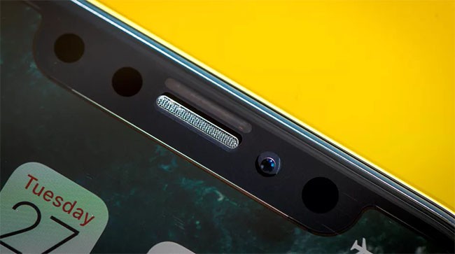 Những hình ảnh “bất ngờ” về iPhone X dưới ống kính macro - ảnh 5