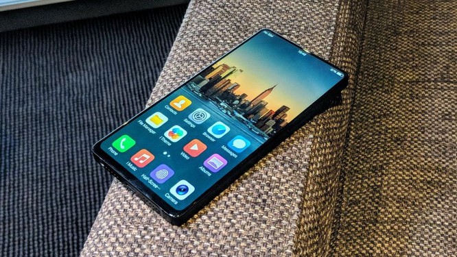 Smartphone hậu MWC 2018: “Tai thỏ” tràn ngập vì cạn ý tưởng - ảnh 8