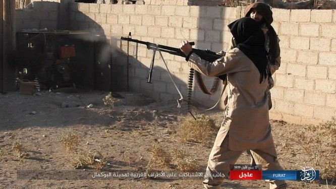 Bại trận tại tử địa Deir Ezzor, IS chuyển sang đánh du kích - ảnh 2