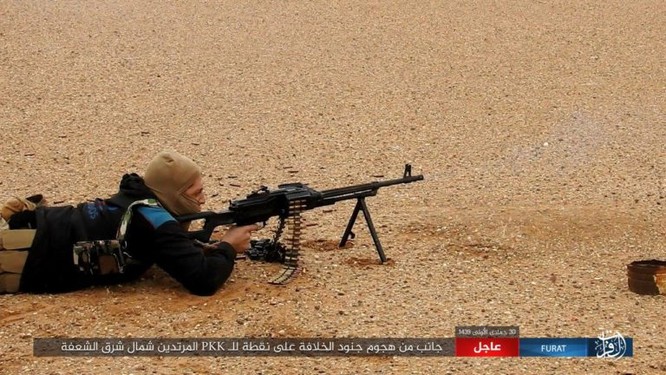 Mỹ lại không kích nhầm đồng minh, IS đánh người Kurd Syria điên đảo - ảnh 15