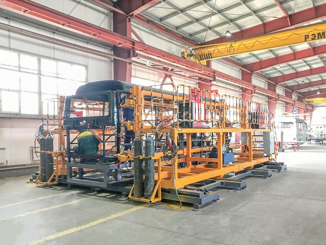 Thaco chuyển giao công nghệ sản xuất xe bus THACO HB73S cho đối tác tại Kazakhstan - ảnh 3
