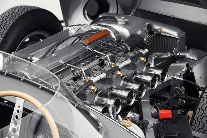 Jaguar hồi sinh mẫu xe đua huyền thoại D-Type - ảnh 9