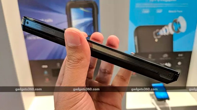 Xuất hiện mẫu điện thoại với pin “quái vật” 16.000 mAh - ảnh 1