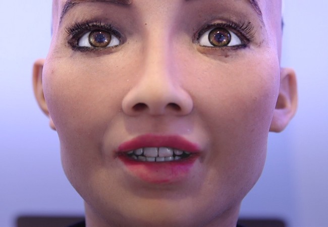 Chân dung Sophia - công dân robot đầu tiên trên thế giới - ảnh 7
