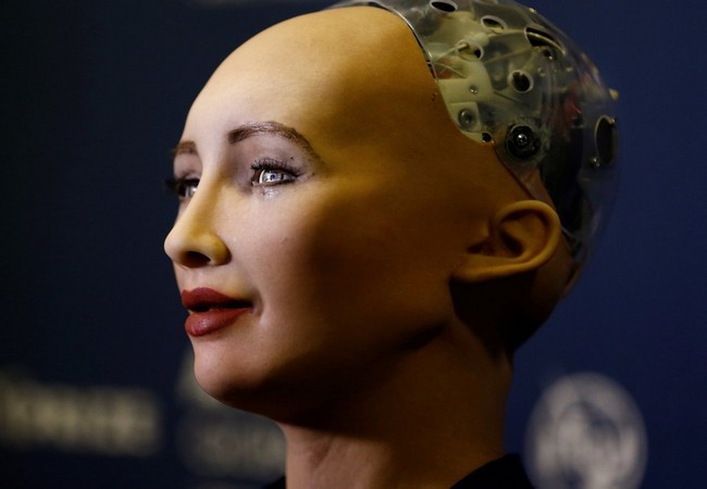 Chân dung Sophia - công dân robot đầu tiên trên thế giới - ảnh 2