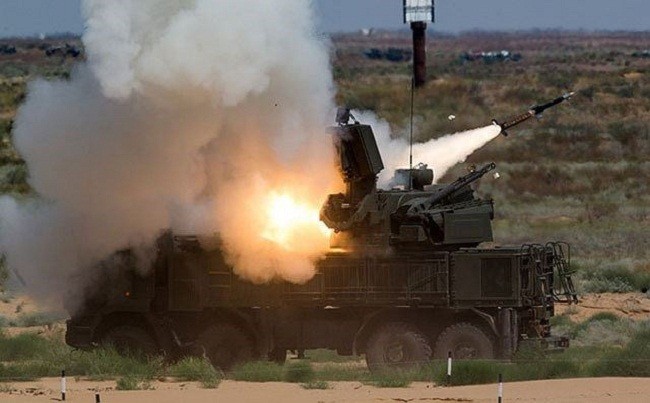 Uy lực “quái vật” Pantsir Nga đập tan tấn công ồ ạt tại Syria - ảnh 1