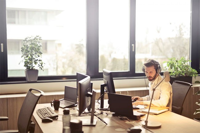 Có thể cải thiện chất lượng làm việc bằng cách nghe nhạc hay không? - ảnh 1