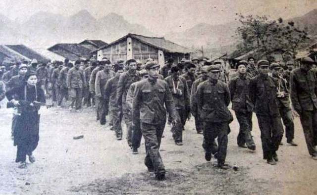 Dư luận Trung Quốc nói về Chiến tranh Tháng 2 năm 1979: Đầu hàng tập thể - Sự ô nhục chưa từng có trong lịch sử Trung Quốc (Phần 4) - ảnh 2