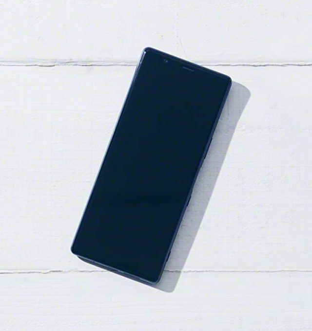 Sony Xperia 2 lộ ảnh thiết kế trước ngày ra mắt: Vẫn sang, đẹp và lạ! - ảnh 2