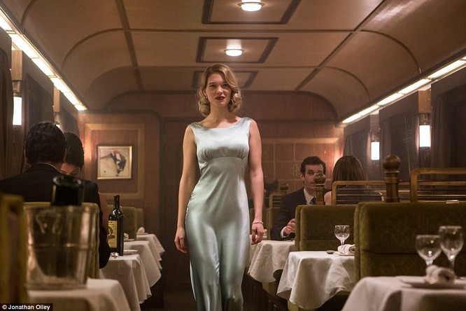 Léa Seydoux trong phim