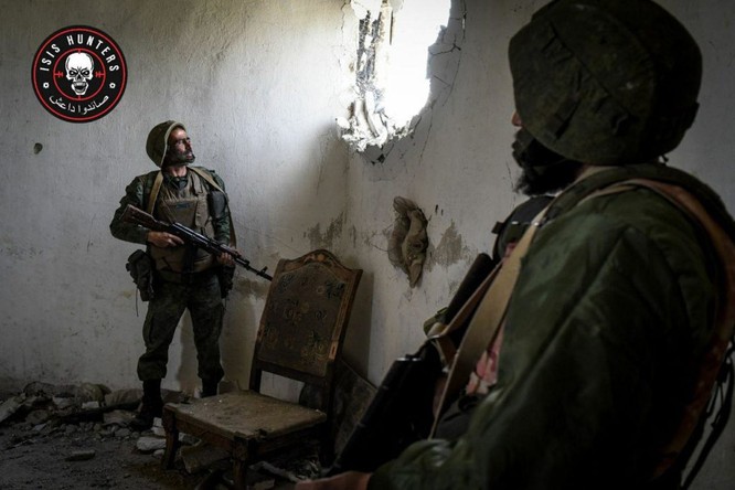 Quân thánh chiến cố gây hấn ở Đông Ghouta, Mỹ chờ dội mưa tên lửa Tomahawk đánh Syria - ảnh 2