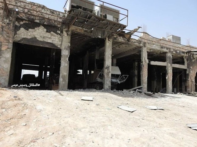 Quân đội Syria tung đòn vào “pháo đài” thánh chiến Đông Ghouta, chiếm xưởng chế tạo xe bom cảm tử - ảnh 1