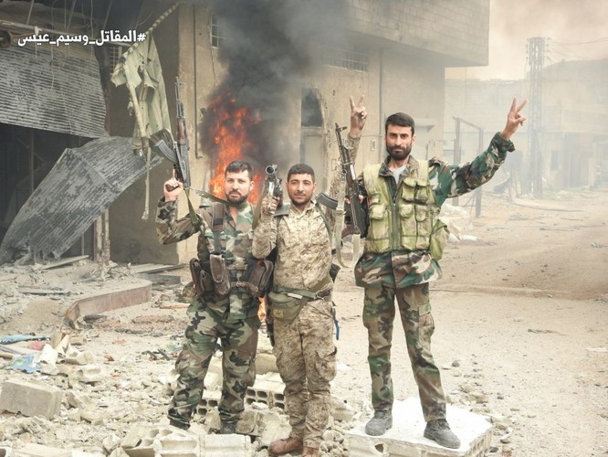 Quân đội Syria giáng đòn chí mạng IS, di tản phe thánh chiến đầu hàng khỏi tỉnh Damascus - ảnh 16