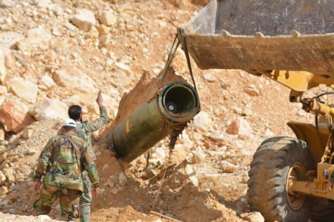 Quân đội Syria chiếm giữ kho vũ khí khủng và tên lửa đạn đạo của phe thánh chiến ở Qalamoun - ảnh 1
