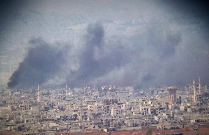 Hàng ngàn chiến binh IS vội vàng tháo chạy khỏi tử địa Yarmouk-Syria để tránh bị trả thù - ảnh 1