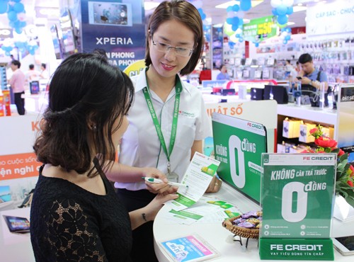 CEO VPBank: Công ty tài chính không đẩy người nghèo vào nợ nần - ảnh 1