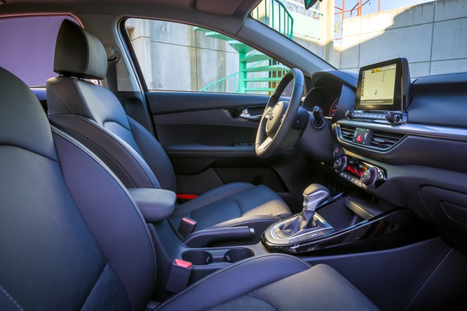 Kia Forte 2019 thế hệ mới chính thức lộ diện tại triển lãm Naias 2018 - ảnh 17