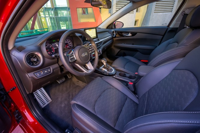 Kia Forte 2019 thế hệ mới chính thức lộ diện tại triển lãm Naias 2018 - ảnh 19
