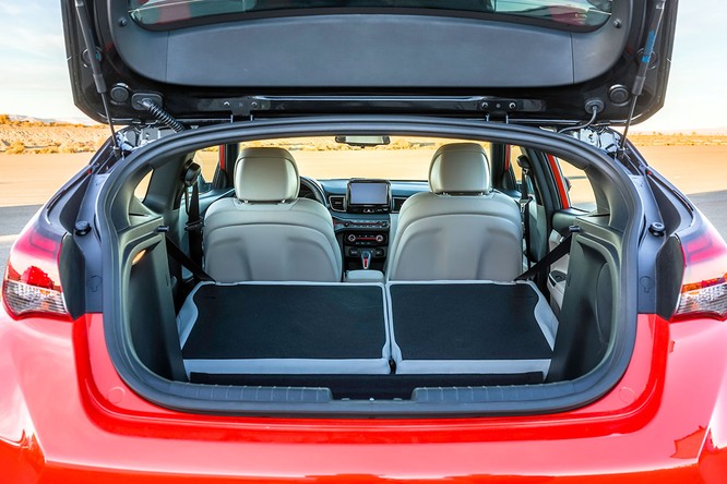 Hyundai Veloster 2019 hoàn toàn mới: Vẫn giữ một chất riêng - ảnh 11