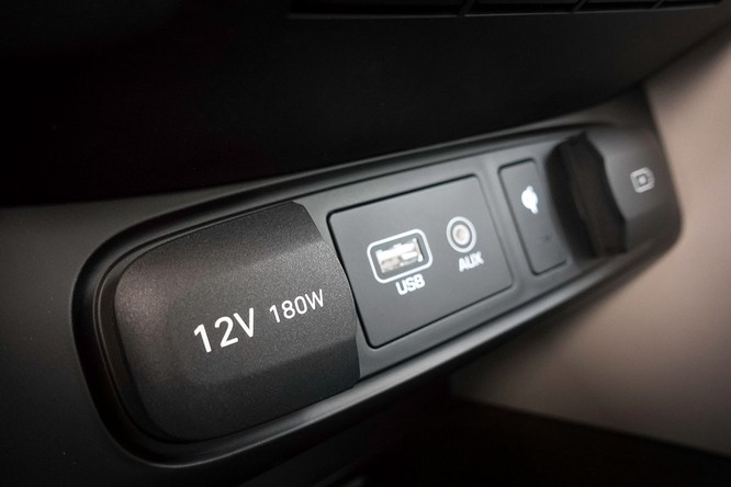 Hyundai Veloster 2019 hoàn toàn mới: Vẫn giữ một chất riêng - ảnh 22