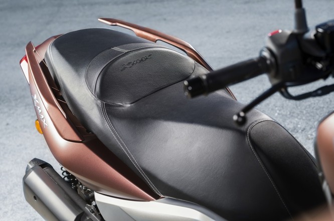 Yamaha X-Max 250 2018 chính thức có giá bán từ 145 triệu đồng - ảnh 24