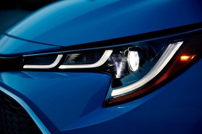 Ngỡ ngàng trước hình ảnh quá đẹp của Toyota Corolla 2019 thế hệ mới - ảnh 12