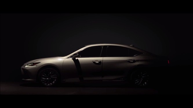 Lexus bất ngờ tiết lộ những hình ảnh đầu tiên của ES 2019 thế hệ mới - ảnh 2