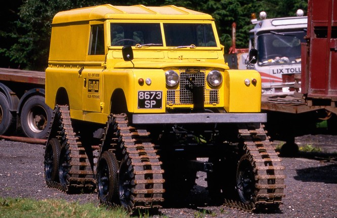 Nhìn lại 70 năm lịch sử của Land Rover qua từng tấm hình - ảnh 13
