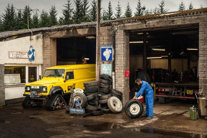 Nhìn lại 70 năm lịch sử của Land Rover qua từng tấm hình - ảnh 11