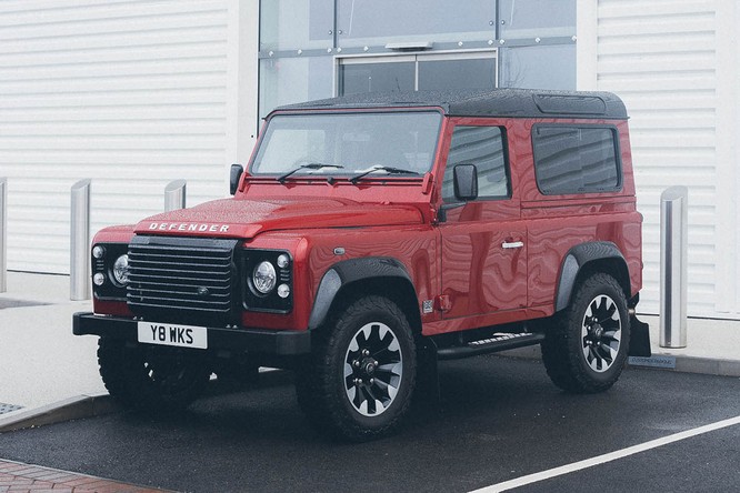 Nhìn lại 70 năm lịch sử của Land Rover qua từng tấm hình - ảnh 3