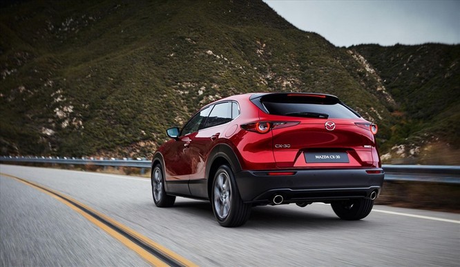 Mẫu xe gia đình giá rẻ Mazda CX-30 rục rịch về Việt Nam - ảnh 1