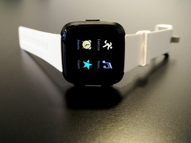 Tư vấn mua đồng hồ thông minh: nên chọn Fitbit thay vì Apple Watch - ảnh 4