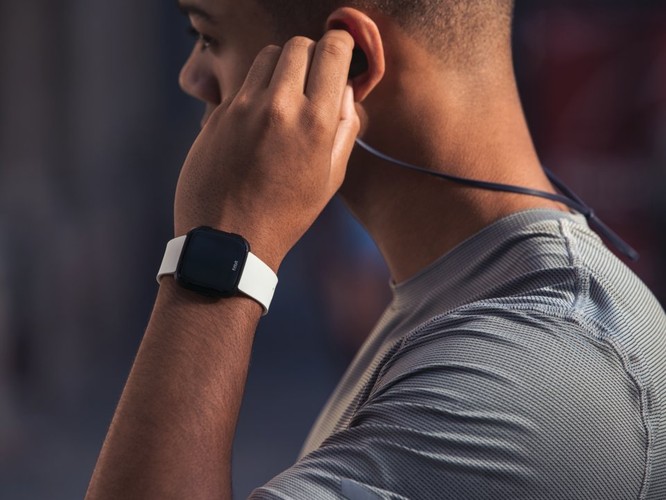Tư vấn mua đồng hồ thông minh: nên chọn Fitbit thay vì Apple Watch - ảnh 7