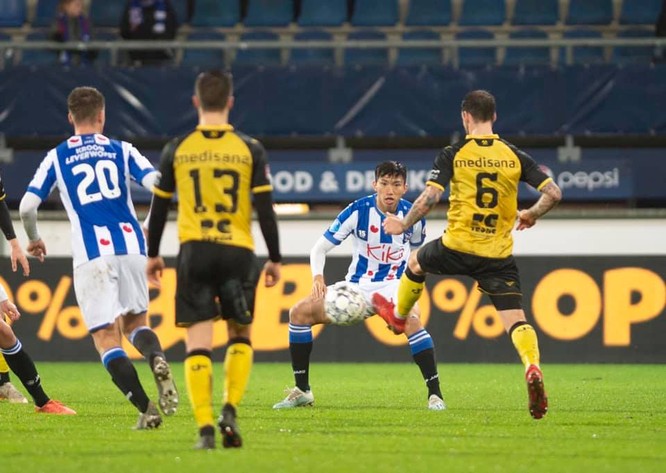 Đoàn Văn Hậu lần đầu tiên được thi đấu cho đội 1 SC Heerenveen - ảnh 1