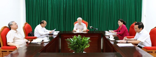 Tổng Bí thư, Chủ tịch nước Nguyễn Phú Trọng chủ trì họp lãnh đạo chủ chốt - ảnh 1