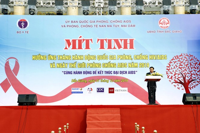 Phó Thủ tướng Vũ Đức Đam: “HIV/AIDS sẵn sàng quay trở lại nếu chúng ta lơ là”  - ảnh 2
