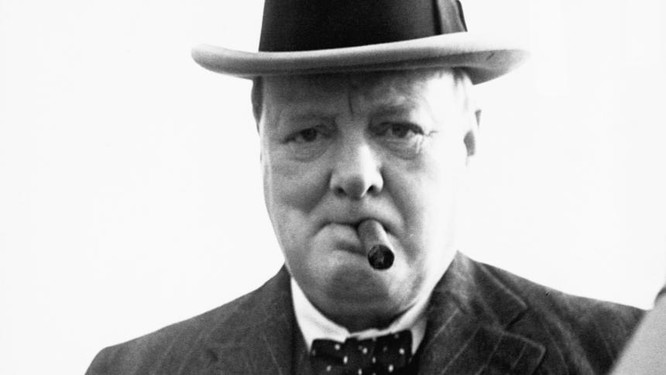 Thủ tướng Anh Winston Churchill, được coi là người đã cứu châu Âu trong Thế Chiến II. Ông đã gọi việc đổ 150.000 quân của liên minh Mỹ và phương Tây vào Nga năm 1917 là để:
