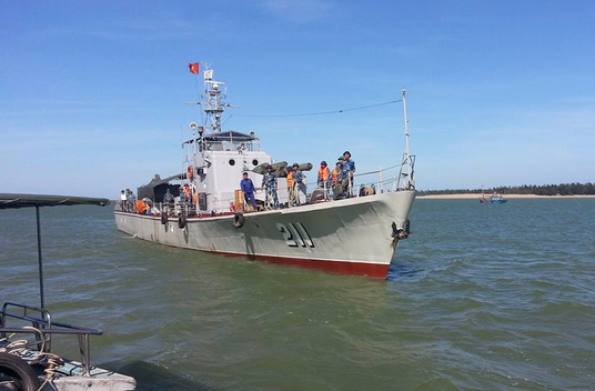 Hai phi công kịp bung dù khi máy bay Su-30MK2 bị sự cố, một phi công vẫn mất tích - ảnh 11