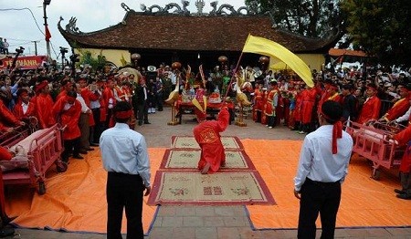 Du xuân đầu năm, “choáng váng” vì giá gửi xe cao ngất ngưởng ảnh 3