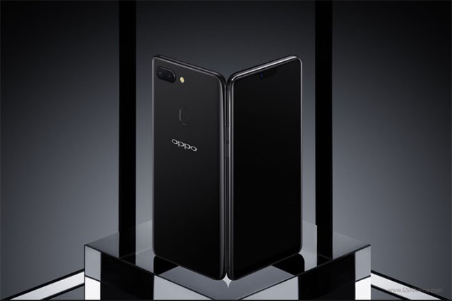 Oppo R15 và R15 Dream Mirror Edition sẽ xuất hiện với màn hình “tai thỏ” và camera “đẳng cấp