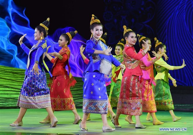 Lễ hội thời trang văn hóa châu Á tổ chức tại Trung Quốc - ảnh 5