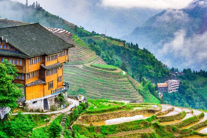 “Đưa nhau đi trốn” với những ngôi làng đẹp như cõi thần tiên - ảnh 8