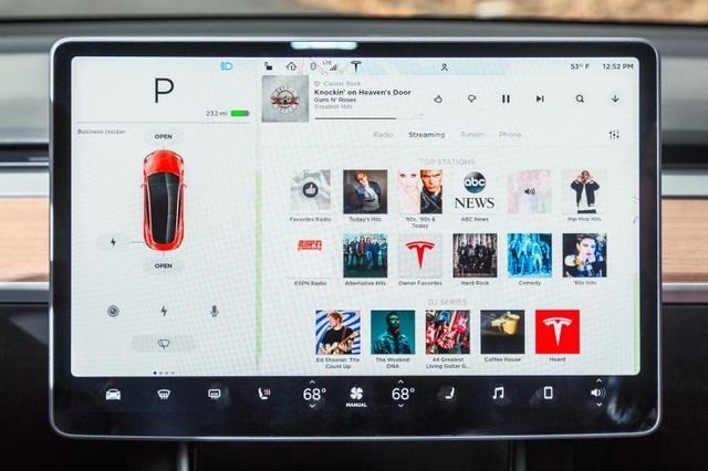 Nội thất độc nhất vô nhị của Tesla Model 3 ảnh 5